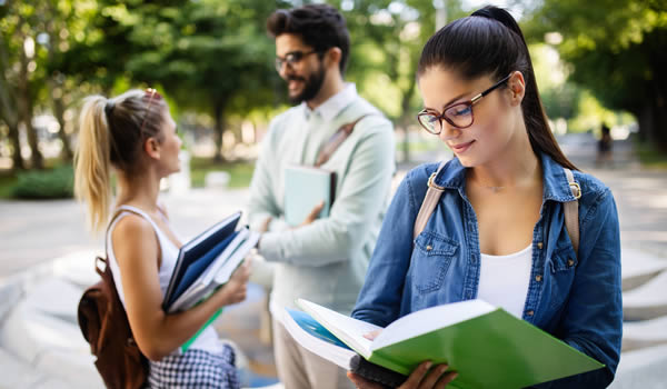 Programas Profesionales - Programas Académicos