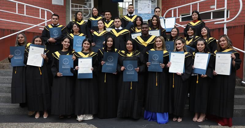 UNIVERSIDAD MARIANA CELEBRÓ CEREMONIAS DE GRADOS