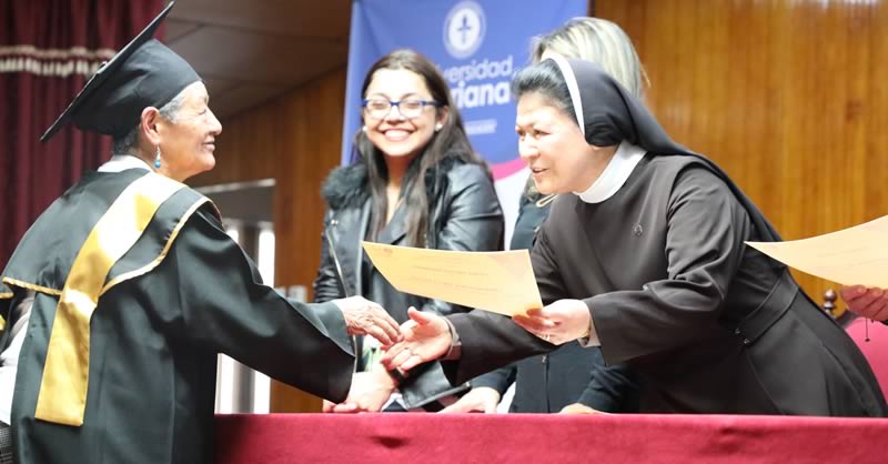 UNIVERSIDAD MARIANA CERTIFICÓ A VENDEDORES DE LAS PLAZAS DE MERCADO