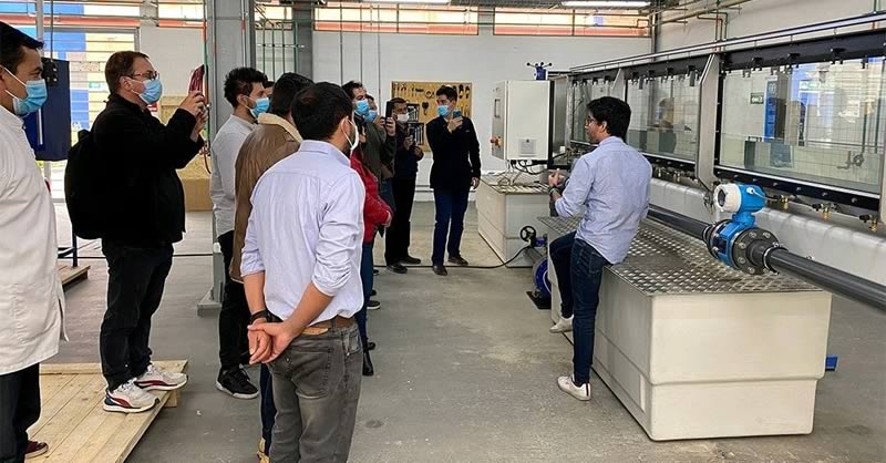 LABORATORIOS DE INGENIERÍA Y CIENCIAS BÁSICAS DOTADOS CON CANAL HIDRODINÁMICO DE ALTA TECNOLOGÍA